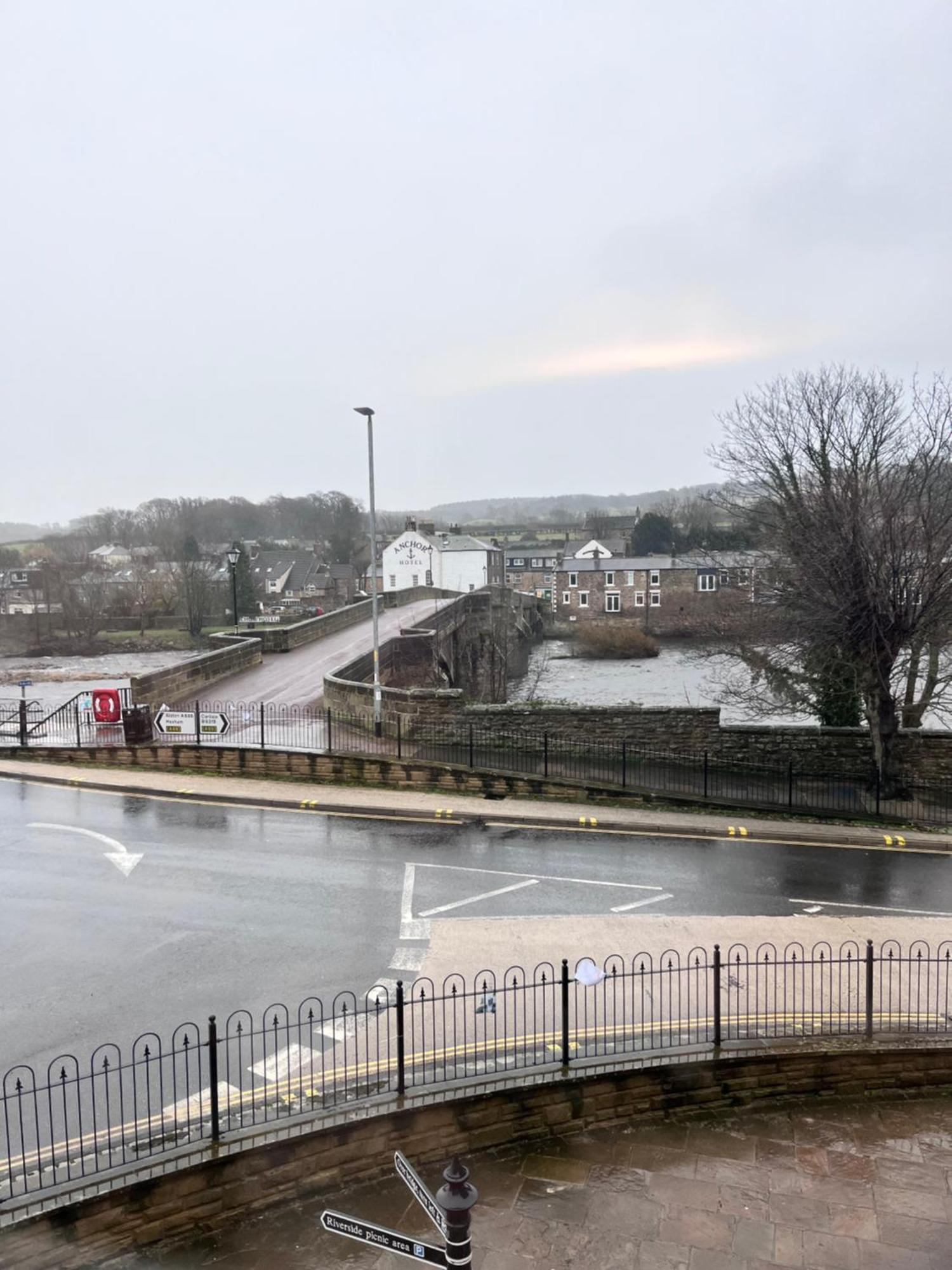 The Railway Apartments Haydon Bridge Eksteriør billede